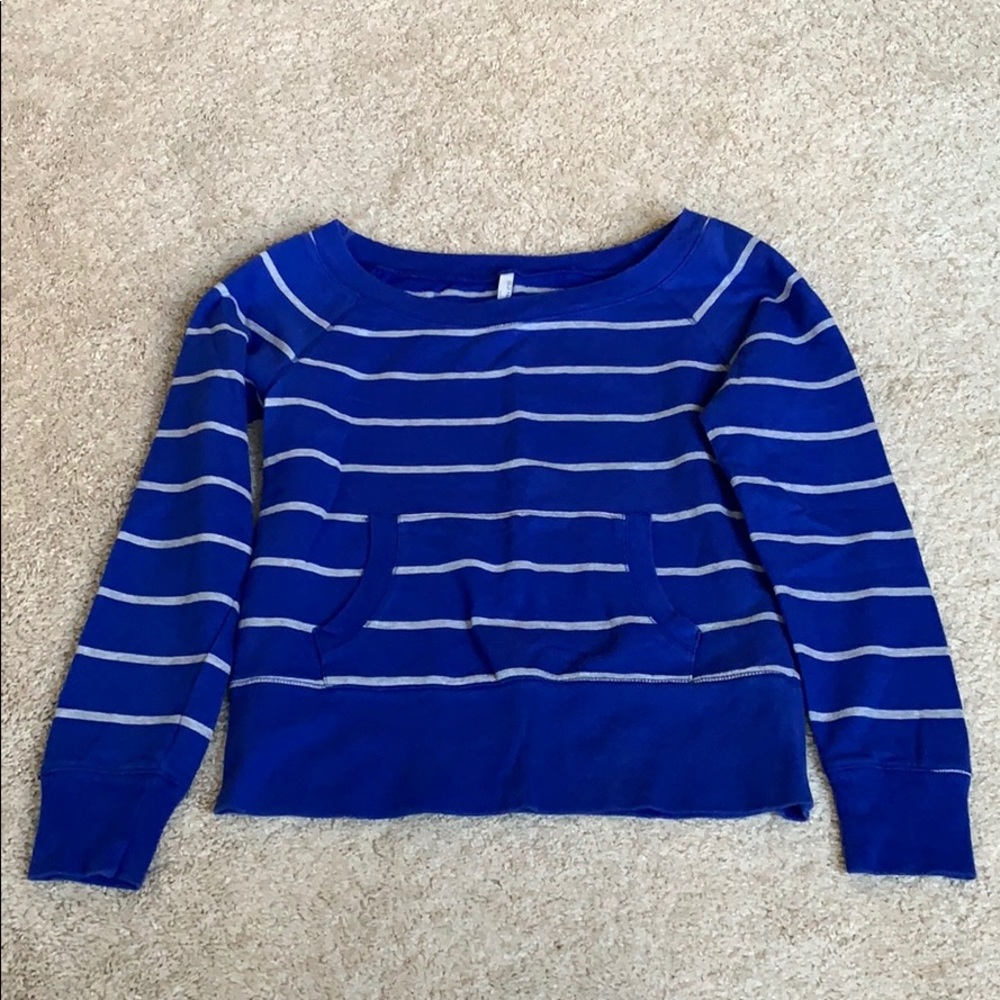 Women’s sweatshirt